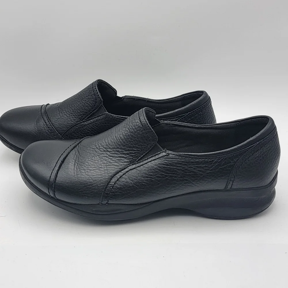 Women's‎ Black Leather Wide Width Slip-On Shoes SIZE 10W #1685